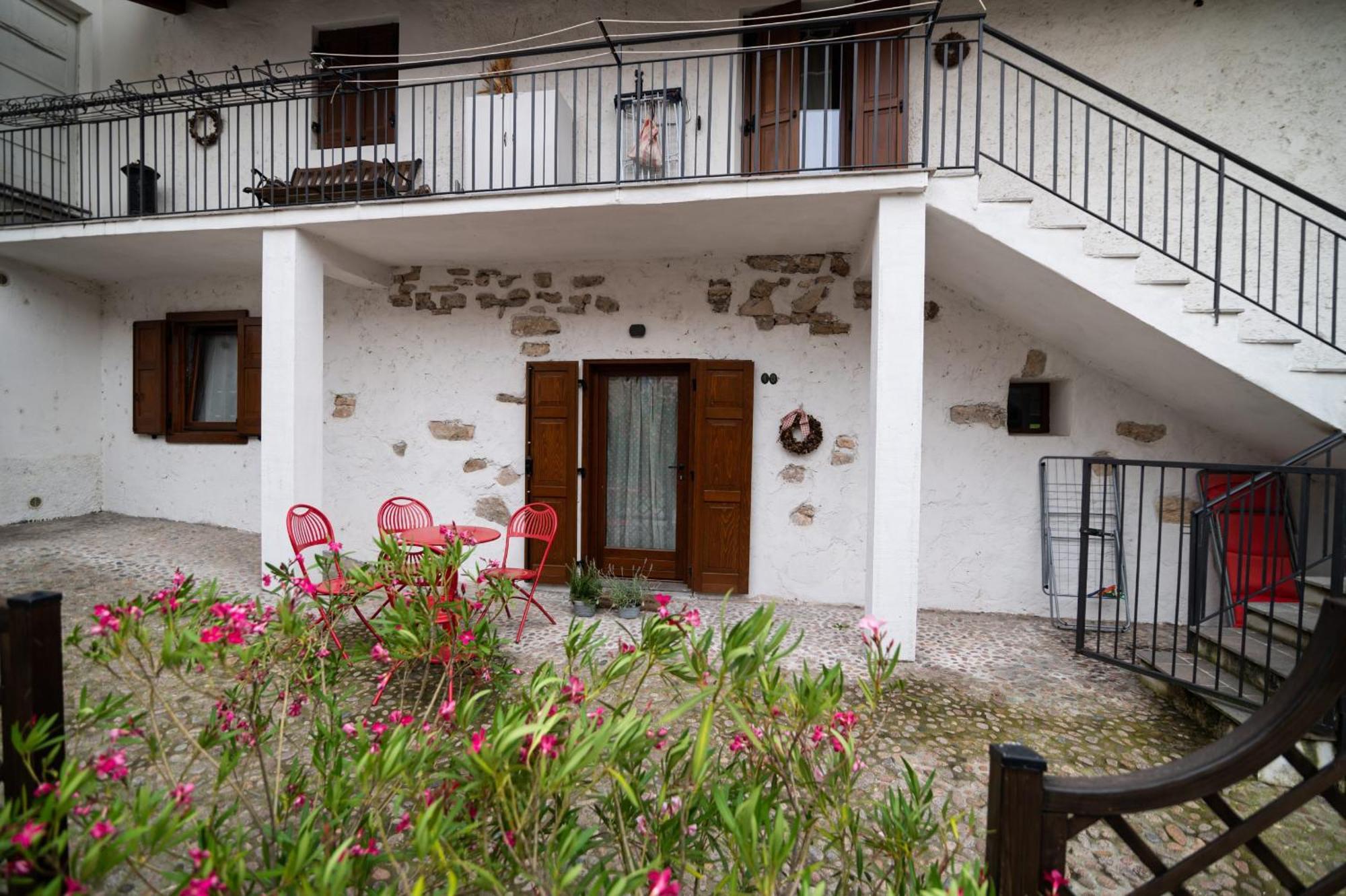 Cottage Lavanda E Rosmarino Lavis Exterior photo